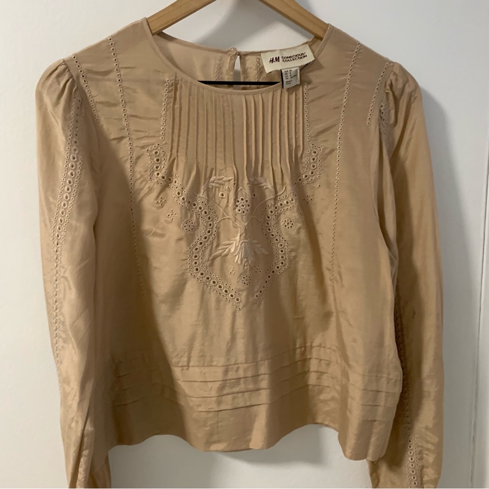 H&M Eyelet Embroidered Blouse Organic Cotton in brown Size 8 #linenblouse